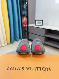 Picture of Louis Vuitton Shoes _SKULVsz38-44mnf071012198